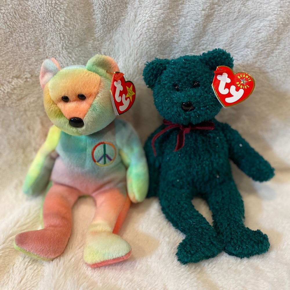 Bundle of 2 Ty Beanie Babies Peace Bear and 2001 Holiday Bear Collectibles VGC